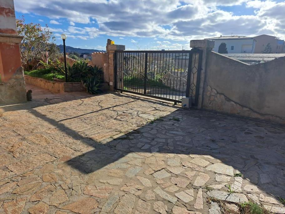 Gelsi Holiday Home La Maddalena La Maddalena  Eksteriør billede